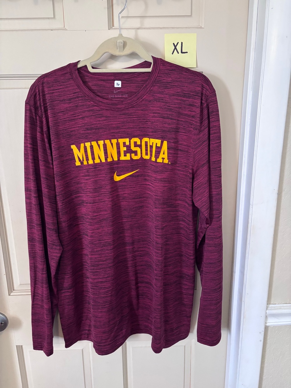 Nike Minnesota Golden Gophers Men's Long-Sleeve Shirt